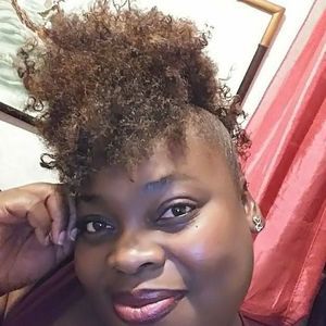 Meet your Posher, Nakia